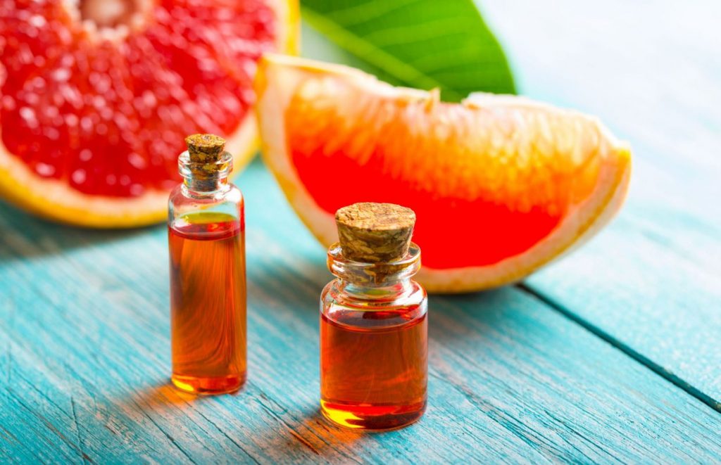 Benefits of pink grapefruit essential oil