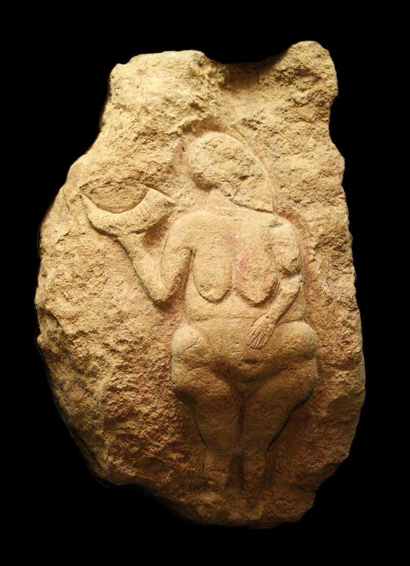 Laussel, Goddess of the 13 moons Laussel, Goddess of the 13 moons